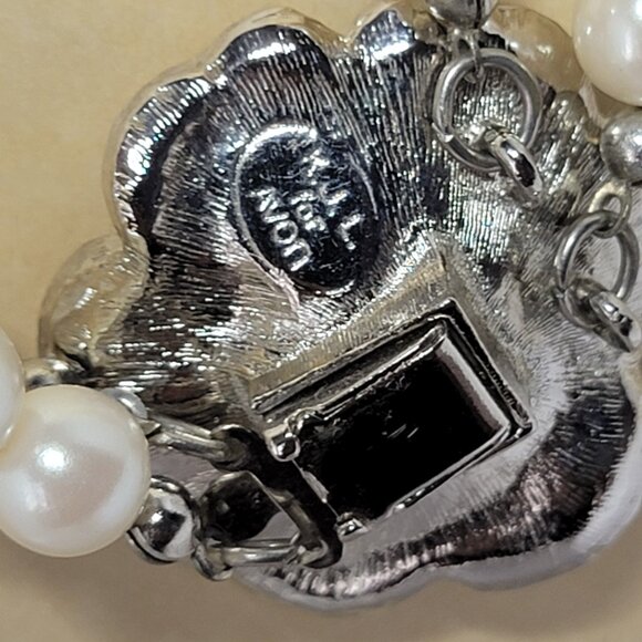 Vintage KJL for Avon "Perfect Pansy" collection Faux Pearl Set - Picture 6 of 8